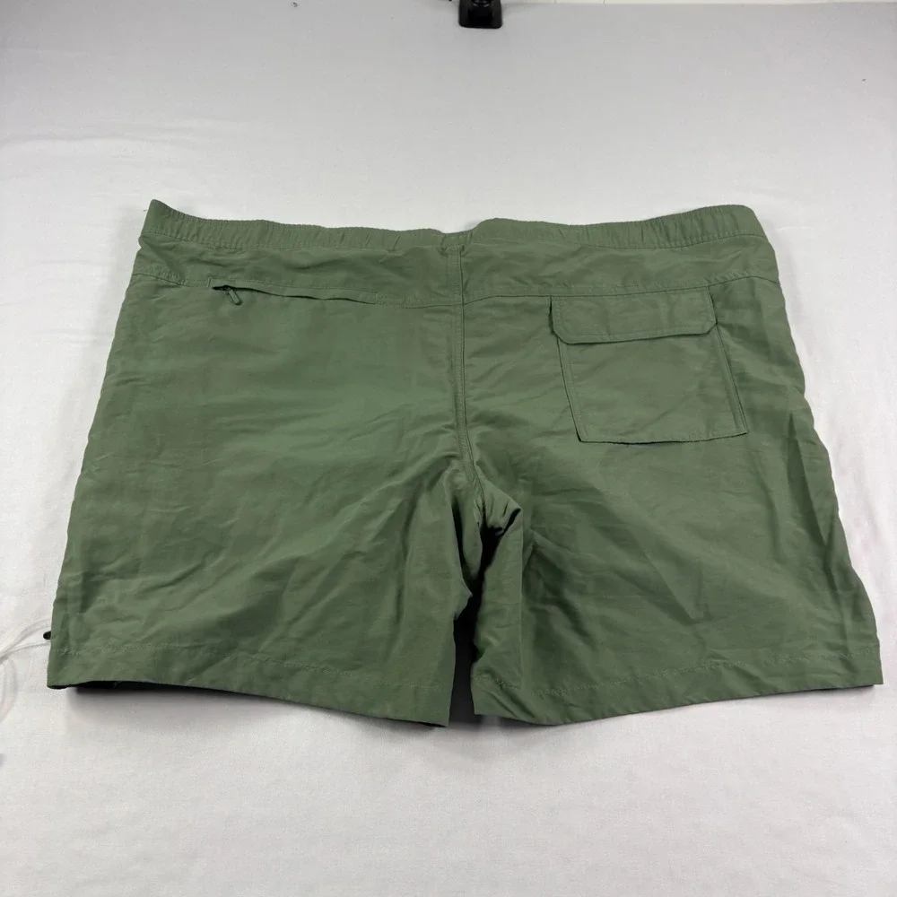 Eddie Bauer Shorts Men 2XL (Size 50) Green Amphib Hybrid Outdoor Relaxed Fit NEW